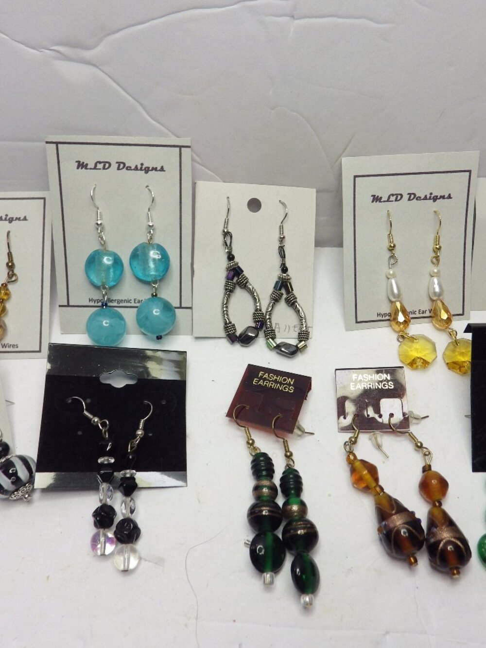 Lot 10 pairs of Beaded Dangle Earrings (lot 4) 628F2
